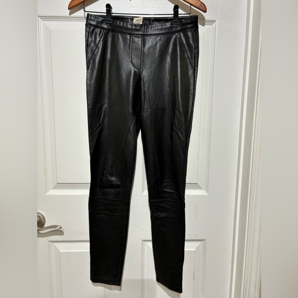Wilfred by Aritzia Leatherette Leggings Size S
